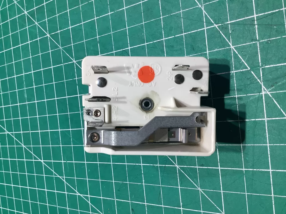 GE Hotpoint Wb24t10029 Range Switch Infinite AZ144869 | SL272