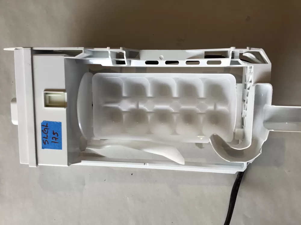 Frigidaire 5304532555 Ice Maker AZ148925 | SL175