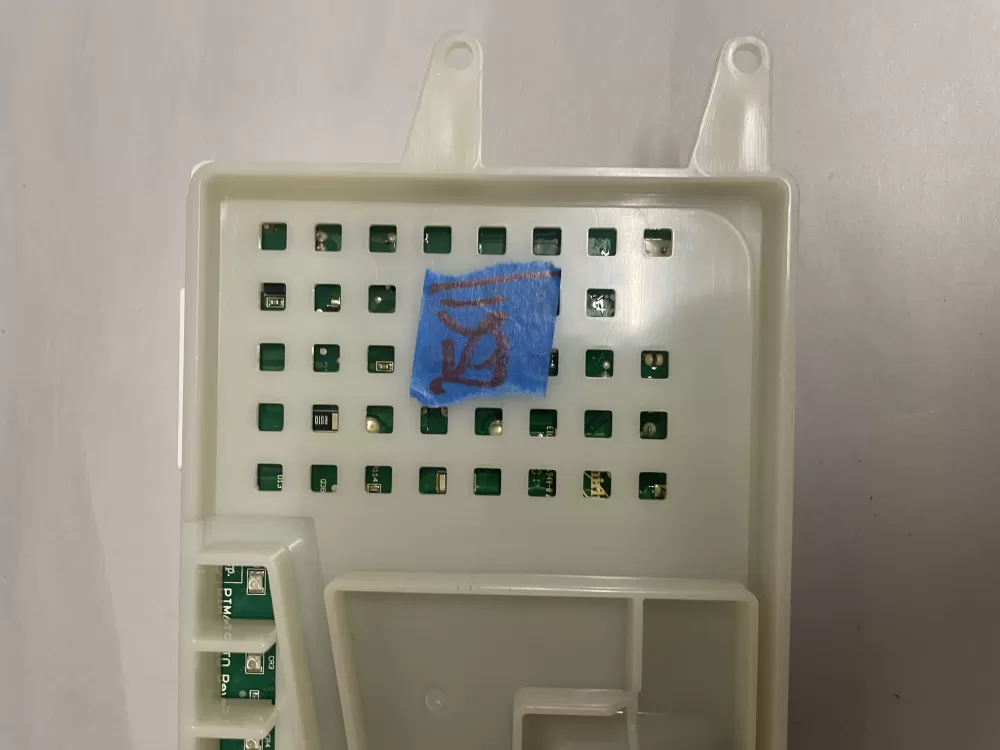 Whirlpool W10779753 control board AZ205658 | KM2561