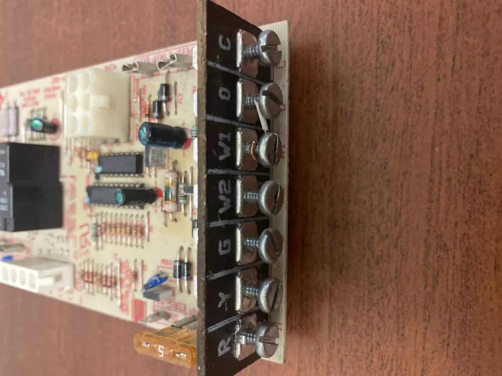 York Luxaire Coleman 031-01264-002 Furnace Control Board AZ44947 | BK1766