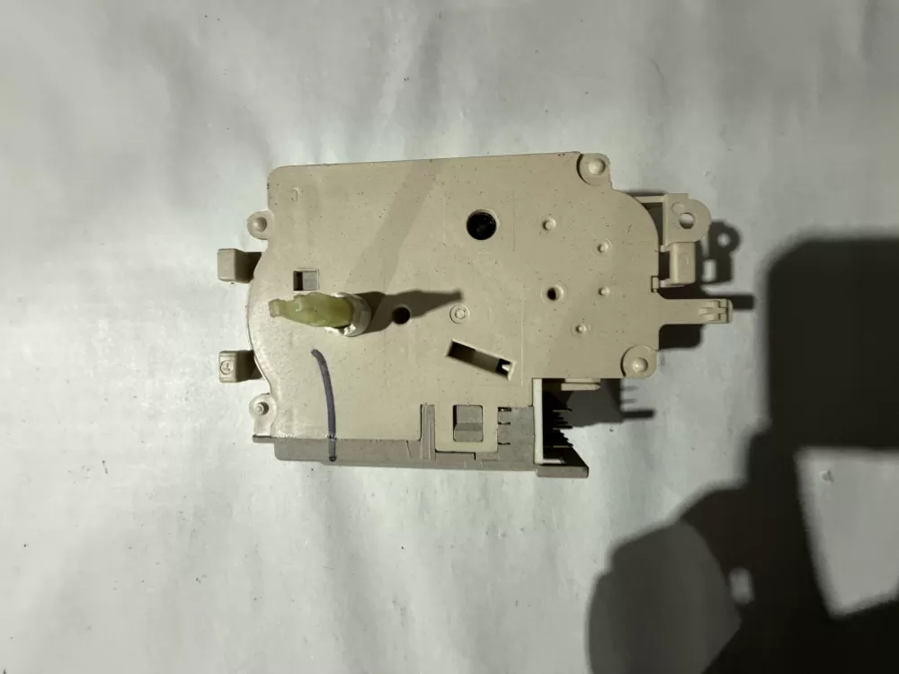 Frigidaire  GE 131758600A Washer Timer