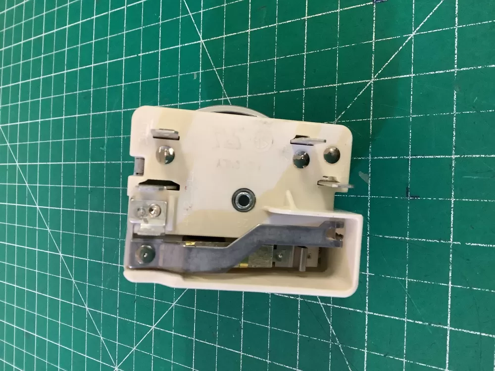 Samsung DG44 01009B Range Control Board Switch AZ208654 | NR90