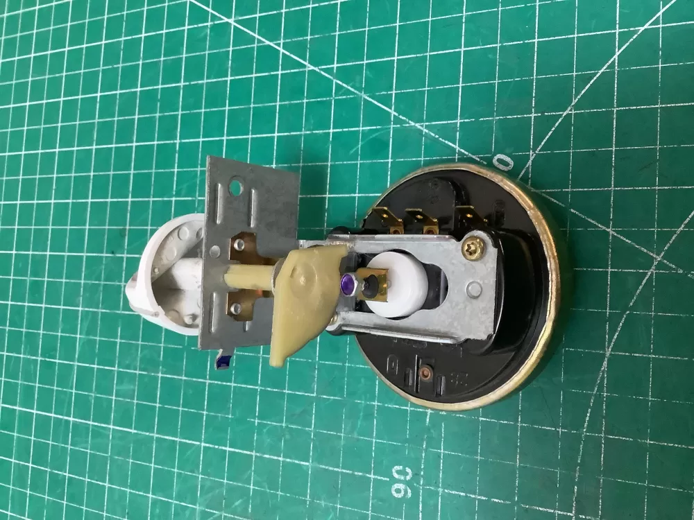 Whirlpool WP3362987 Washer Water Level Pressure Switch AZ224290 | SL85