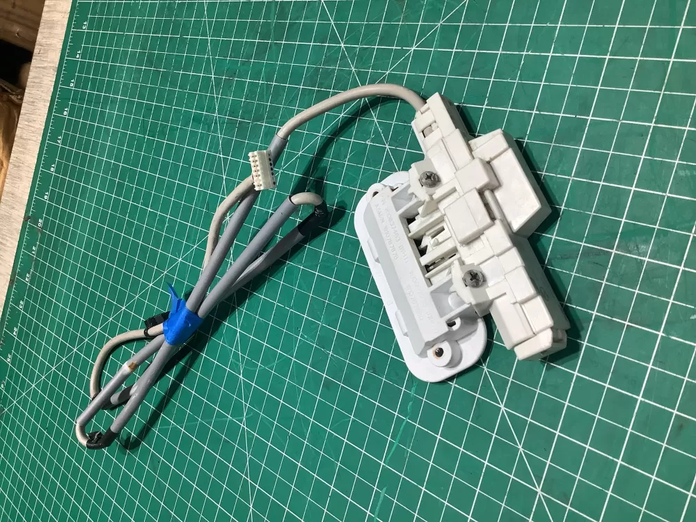 Maytag W10787836 Washer Lid Lock AZ150309 | AR184