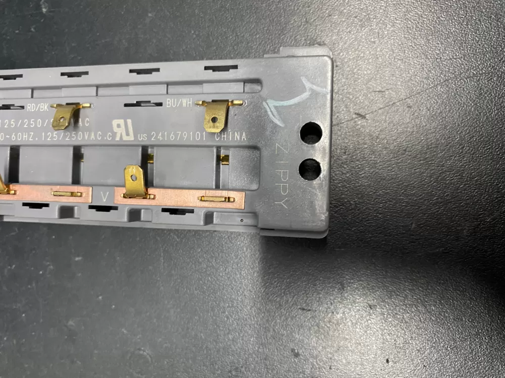 Frigidaire Kenmore Westinghouse Refrigerator Dispenser Switch AZ16136 | BK789