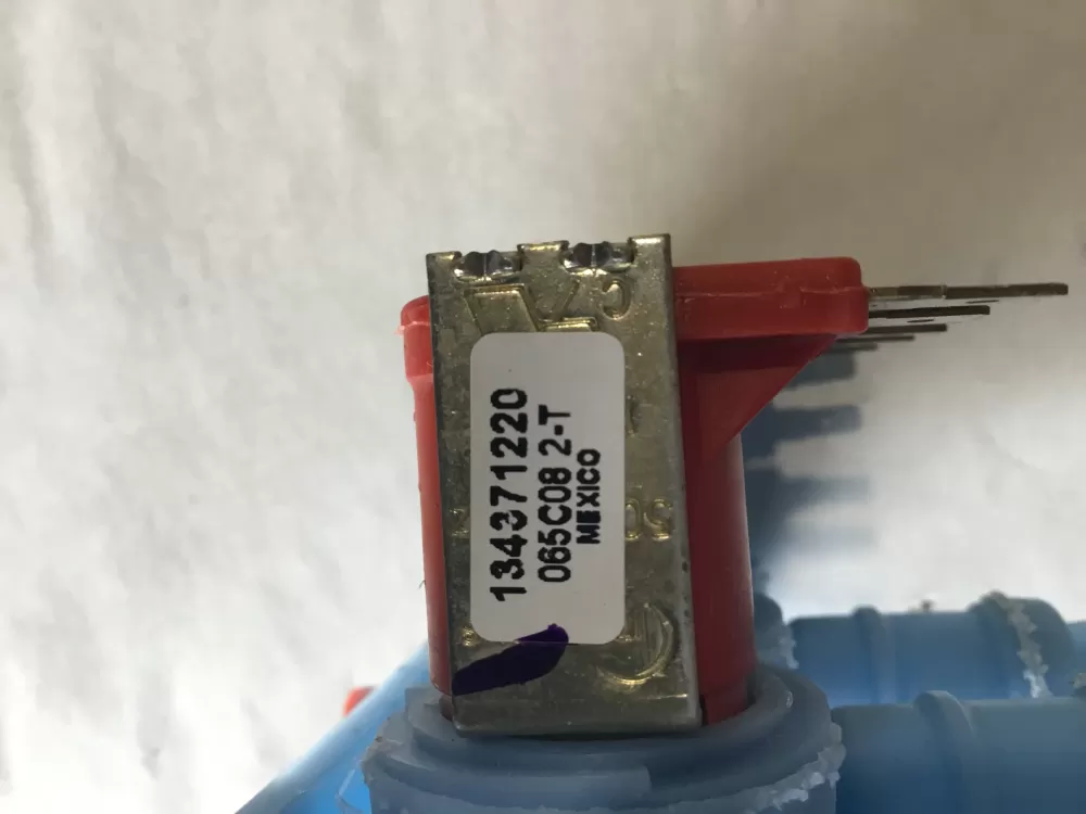 Crosley  Electrolux  Frigidaire  Kenmore  White Westinghouse WH13X10030 134371220 Washer Crosley Water Inlet Valve