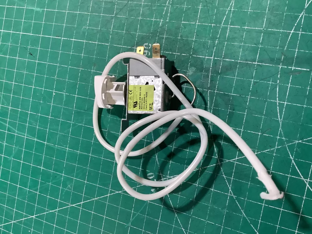 Frigidaire A07447101 Refrigerator Temp Control Thermostat AZ226947 | SLA112