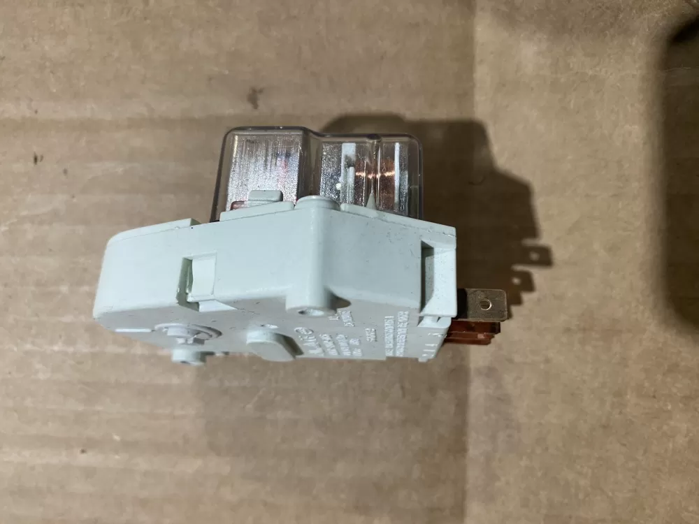 Frigidaire DBZC-1430-1D5 Refrigerator Defrost Timer AZ78844 | BK1590