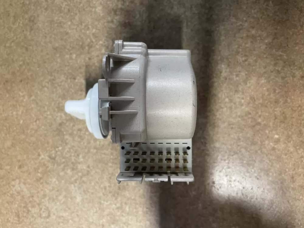 Frigidaire  GE  Kenmore 131758600B Washer Timer