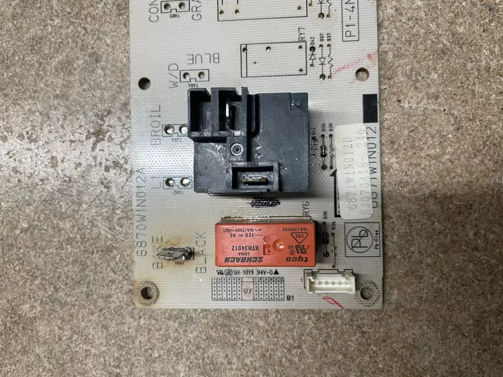 LG 6871W1N012B Range Oven Control Board AZ7667 | KM1579