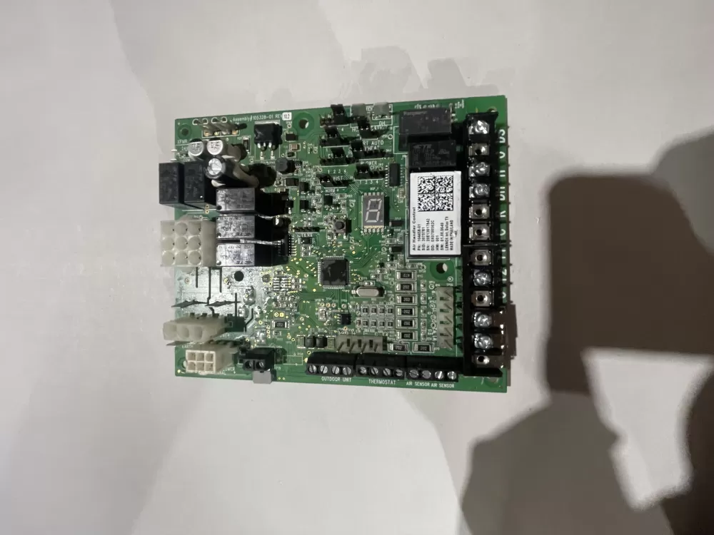 Lennox  Rheem 104458-01 Furnace Control Board
