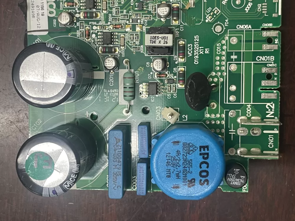 GE Whirlpool 19 52 Refrigerator Control Board Compressor Unit AZ33197 | KM46