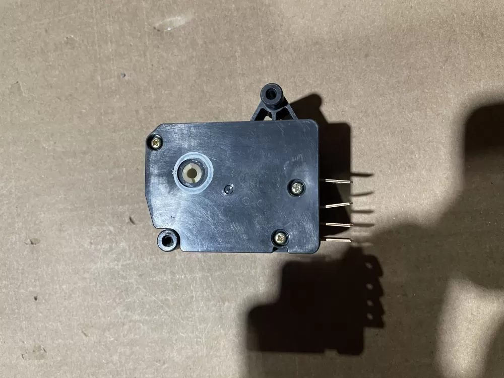 GE 162D6022P19 WR090520 Refrigerator Defrost Timer AZ84412 | KM1009