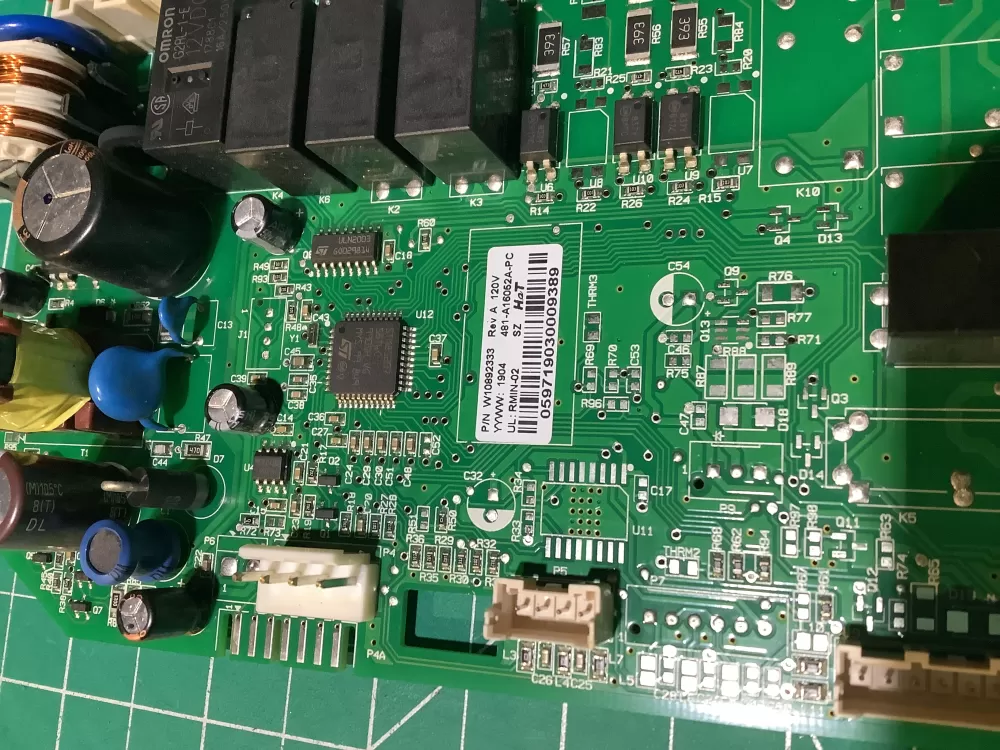 Whirlpool Maytag W10547719 Refrigerator Control Board AZ135876 | NR2347