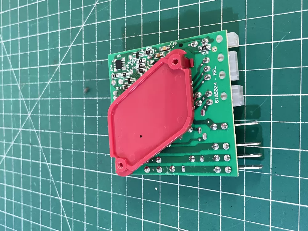 Kenmore  Whirlpool  KitchenAid  Amana  Maytag  Roper  Estate WPW10366605  AP6020483  W10366604  W10135900  W10366605  2210005  2213456  2213457  2213475  2213476  2213489  2213490  2252148  2252150  2303822  2303837  2304069  2304069A  PS11753802  W10135053  W10135899  W10135900R  W10351622  W10351625  W10351626  W10353224  W10366608 Refrigerator Defrost Control Board