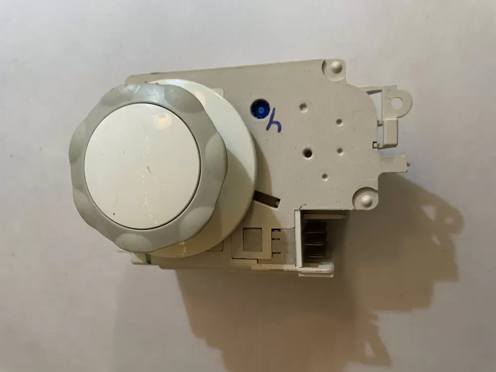 Frigidaire  Kenmore  Westinghouse AP2108079 936780 131974000 134049500 PS645407 Washer Timer