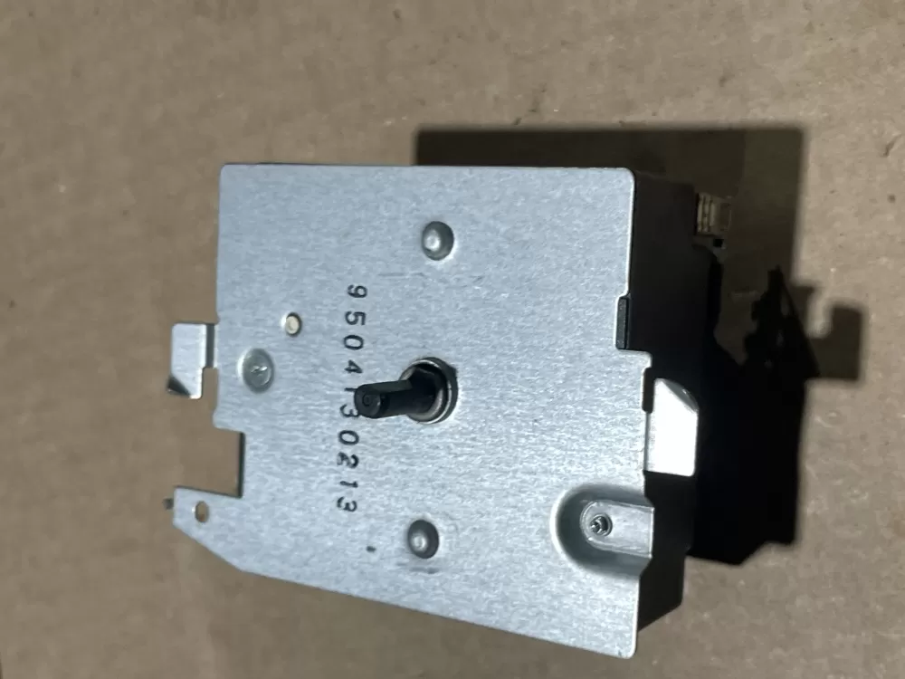 Hotpoint General Electric WE4M364 WE4M533 PS8690648 Dryer Timer AZ79407 | Wm2108