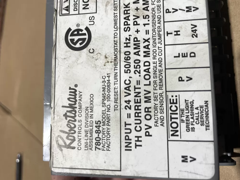 780 845 Furnace Control Board Robertshaw Ignition Module AZ73008 | Wm1319