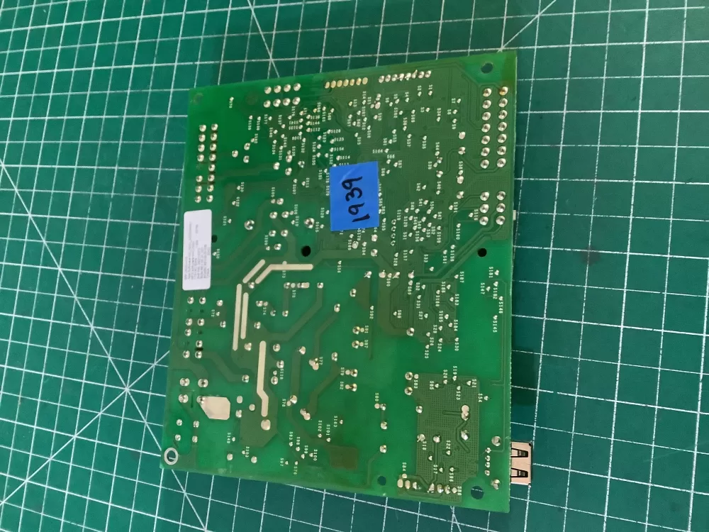 Frigidaire 242115373 Refrigerator Control Board AZ188149 | NR1939