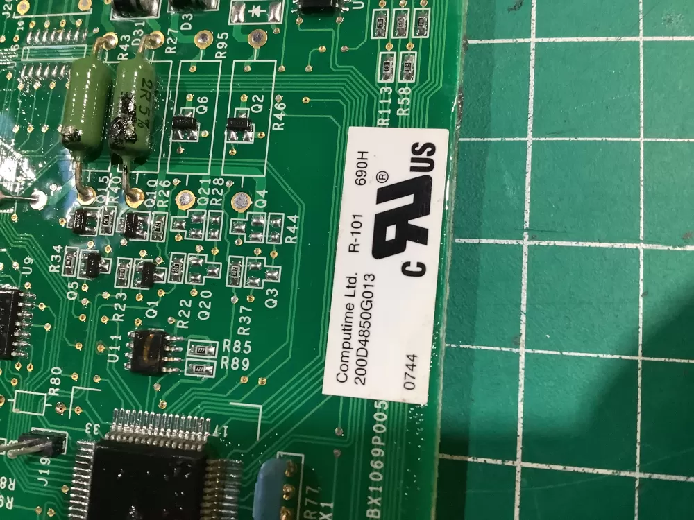 GE Hotpoint 200D4850G013 Refrigerator Control Board AZ155063 | NR104