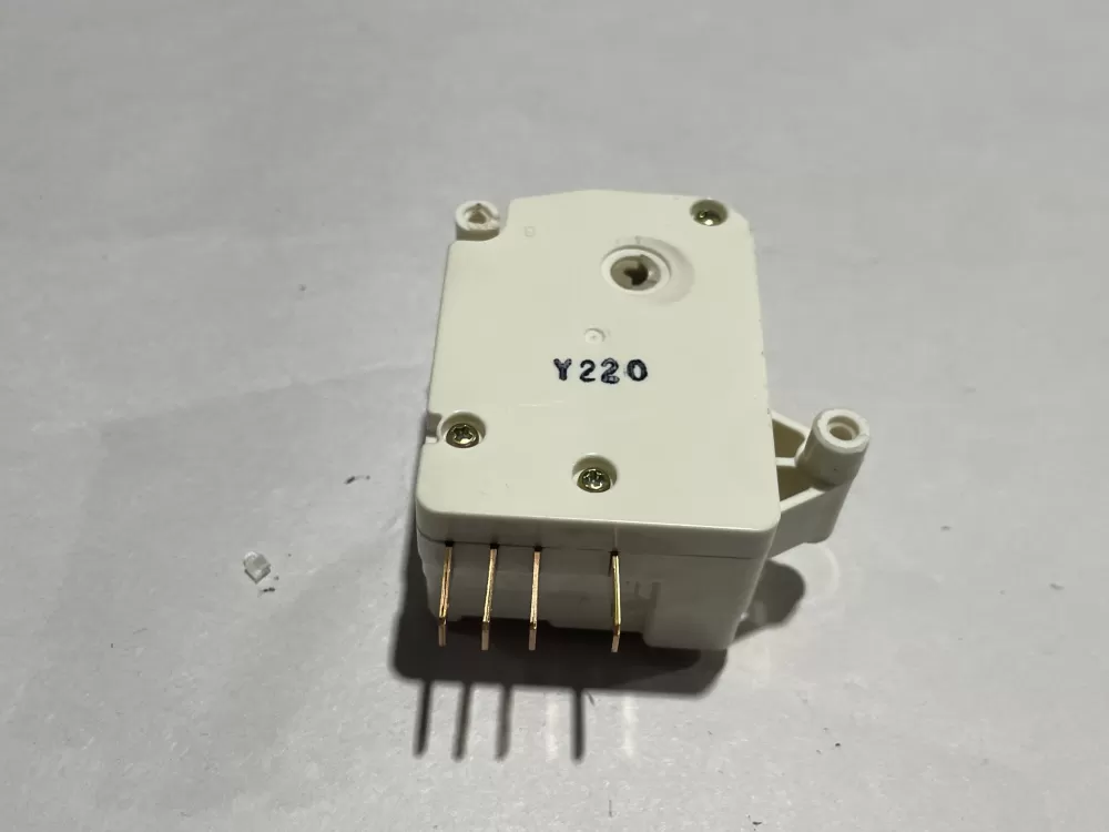 Kenmore Hotpoint AP2061721 Refrigerator Defrost Timer AZ140647 | Wm2329