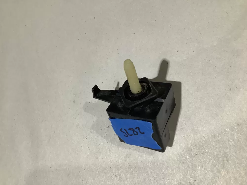 Maytag KitchenAid Kenmore AP6008373 Dryer Start Switch AZ102998 | Sl92