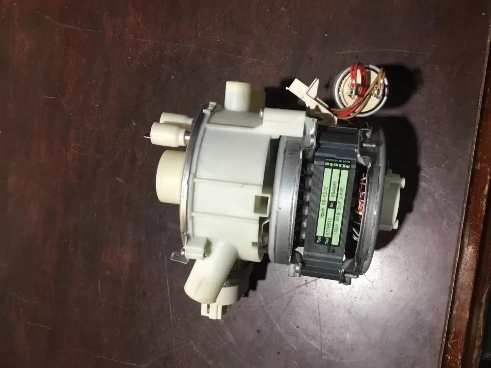 Miele 6770512 Dishwasher Circulation Pump Motor AZ70168 | Sl80