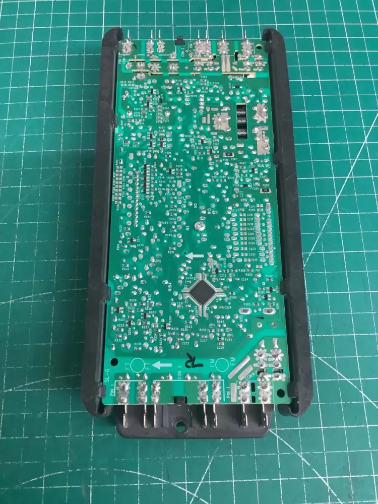 W11122557 Whirlpool Range Board - Control