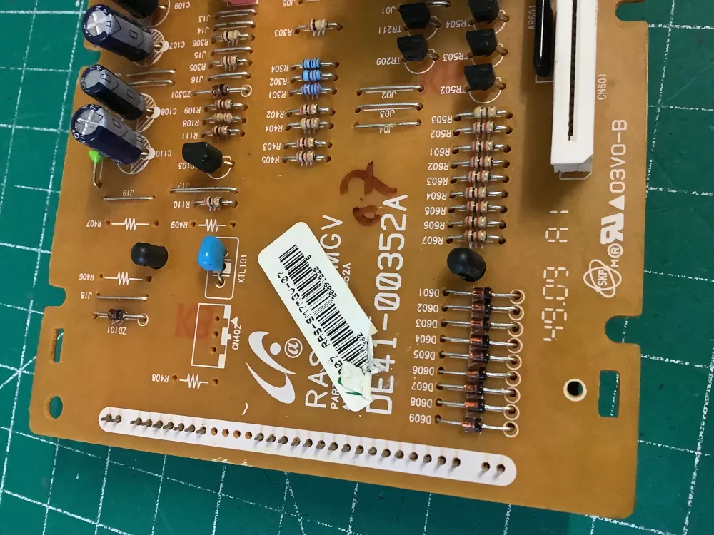 Maytag DE41-00352A Microwave Control Board Panel AZ227953 | NR508