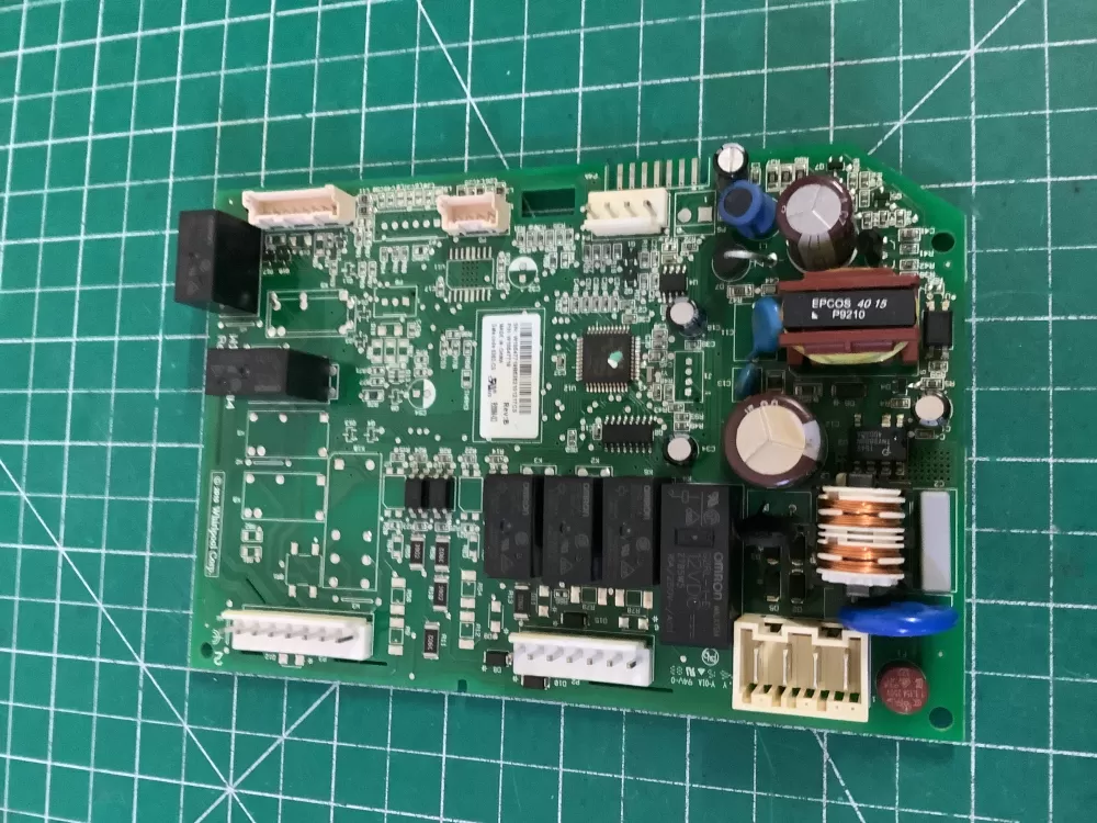 Whirlpool Maytag W10547719 Refrigerator Control Board AZ179161 | NR2673