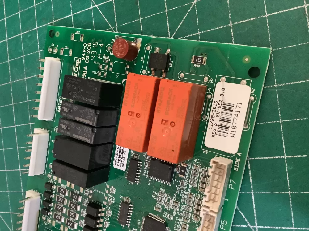 Whirlpool Jenn Air Maytag W10774171 Refrigerator Control Board AZ184827 | NR2692