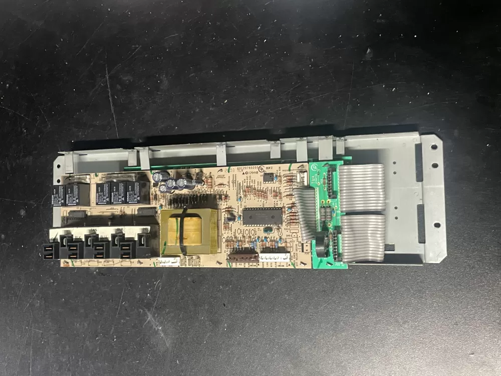 Maytag  Whirlpool 8507P153-60 00N21180114 Range Control Board