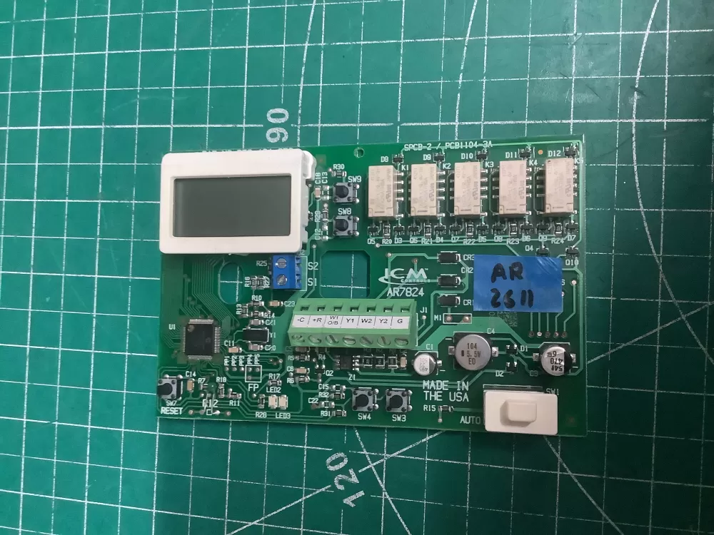 ICM Controls Programmable Thermostat PCB1104-3A AZ202200 | AR2611