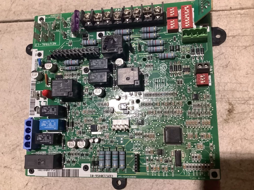 Carrier CEPL130456-01  HK42FZ022 Furnace Control Circuit Board
