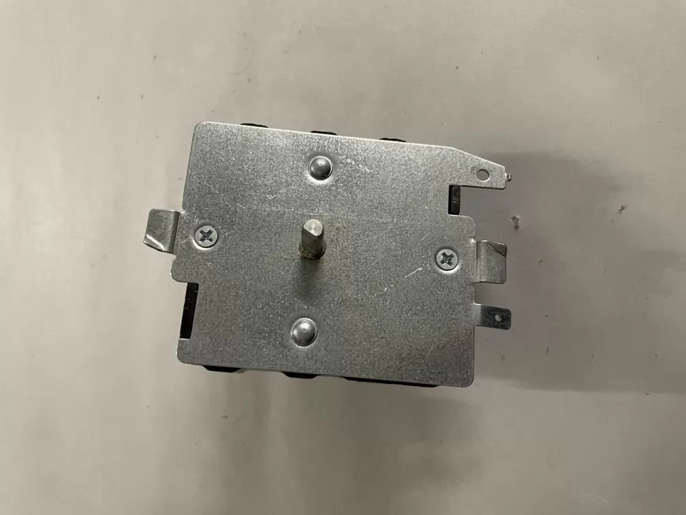 GE 572D520P039 Dryer Timer AZ120767 | KM1933