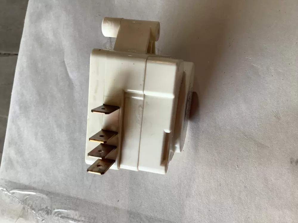 GE Kenmore WR9X520 WR09X0520 Refrigerator Defrost Timer AZ150931 | SL236