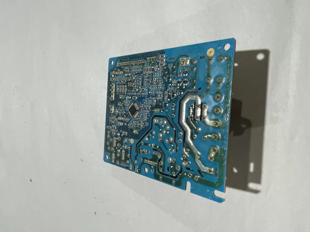 Electrolux Refrigerator A02710614 Main Board AZ186546 | Wm2668
