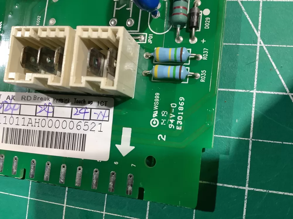 Invensys PB11011AC Control Board AZ140832 | NR2384