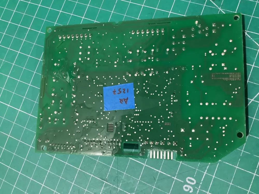 Whirlpool  Maytag  KitchenAid  Jenn-Air AP6329003 W10467104 W10614933 W10886280 WPW10614933 W11035835 PS12346620 Refrigerator Control Board