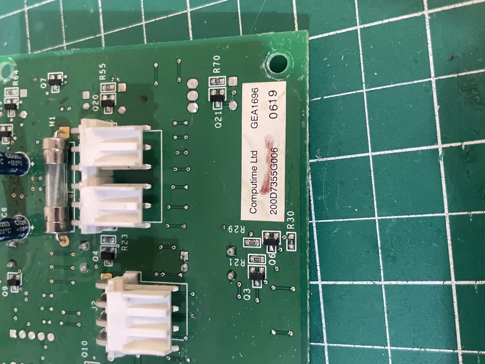 GE Hotpoint 200D7355G006 Refrigerator Control Board Dispenser AZ200815 | Wm2160