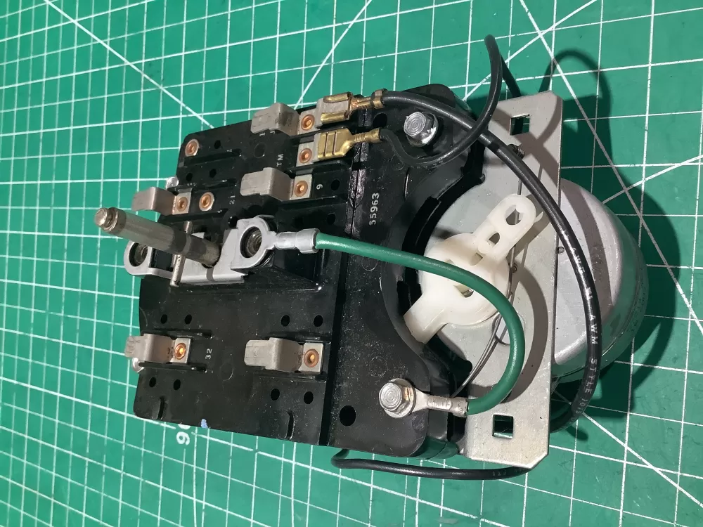 Maytag 37381850 Dryer Speed Queen Timer Speed Queen AZ184078 | AR2712