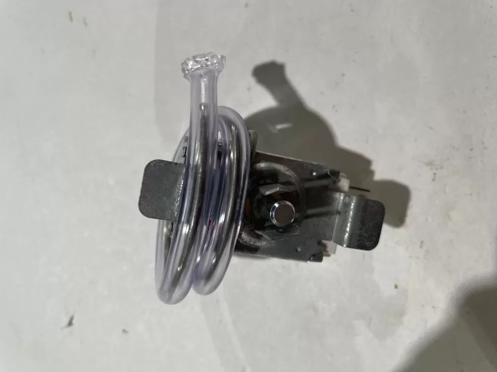 Hotpoint WR09X10042 Refrigerator Thermostat Cold Control AZ156883 | KM1366