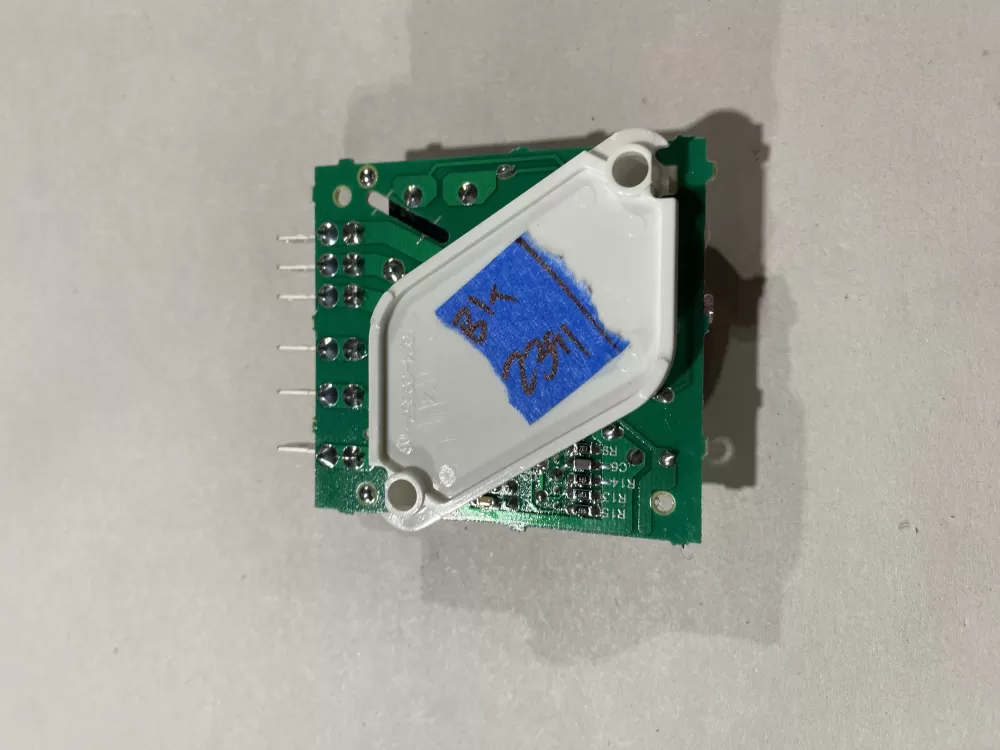 Whirlpool Maytag KitchenAid Refrigerator Control Board Defrost AZ142189 | BK2391
