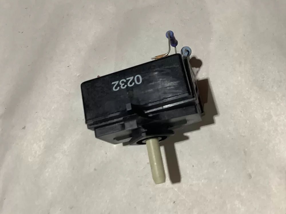 Whirlpool 8528330 Dryer Switch AZ129238 | Sl220