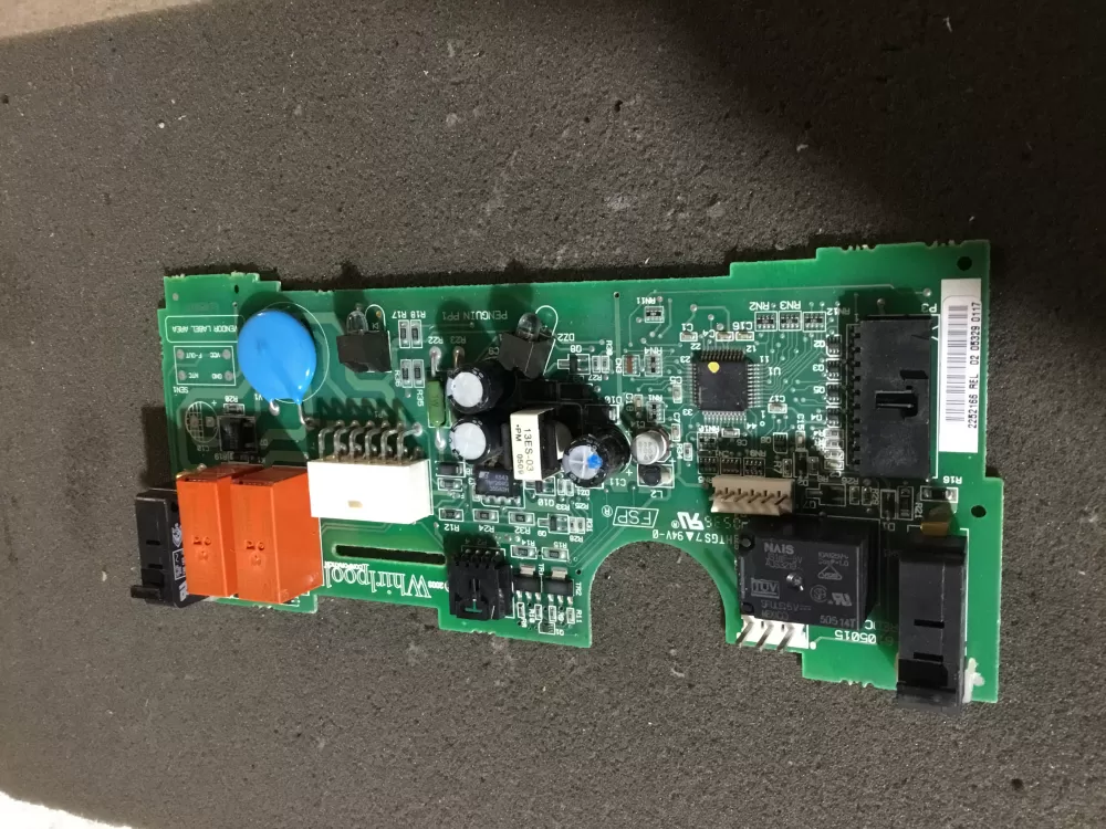 Whirlpool Kenmore 2252166 Refrigerator Control Board  AZ101323 | NR609