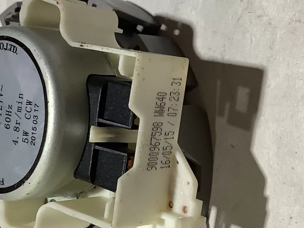 Bosch 9000950525 Dishwasher Diverter Motor AZ122157 | Sl187