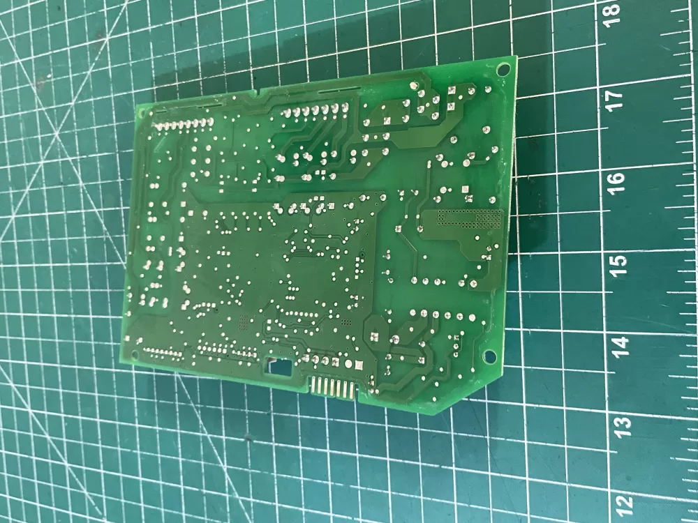 Whirlpool Maytag W10547719 Refrigerator Control Board AZ200860 | Wm860