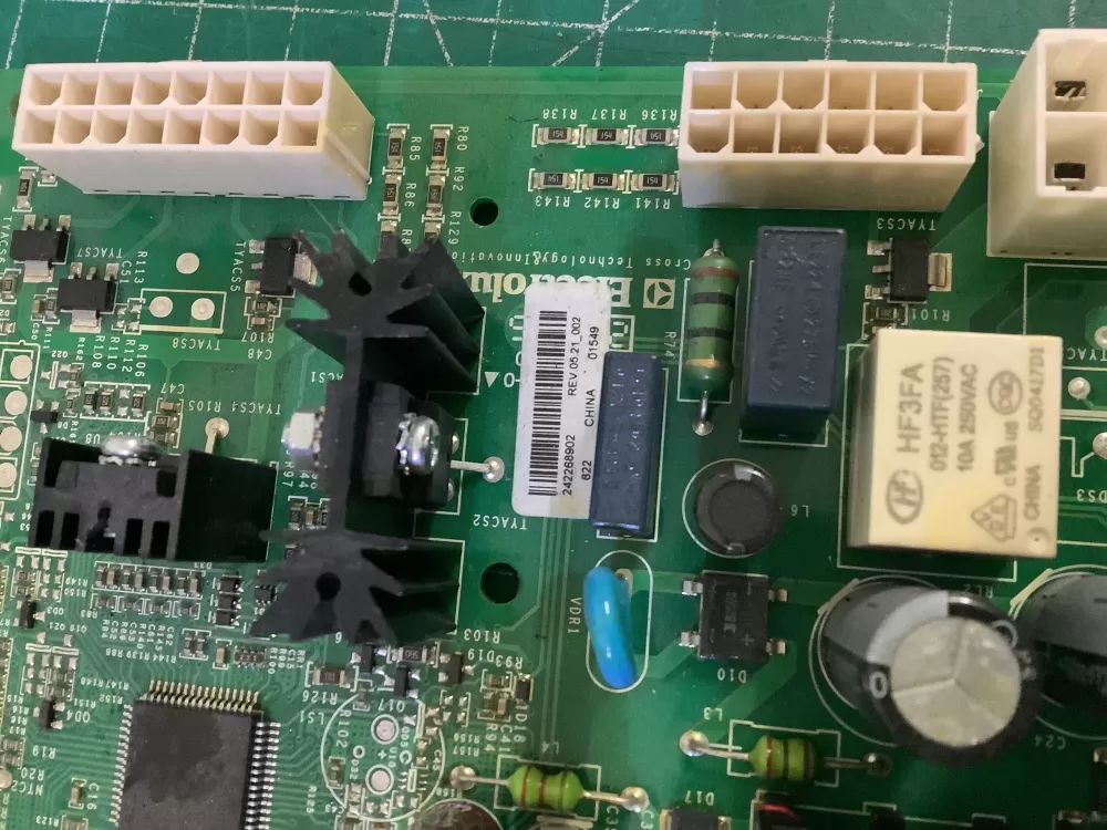 Frigidiare 242268902 Refrigerator Main Control Board AZ204191 | NR334