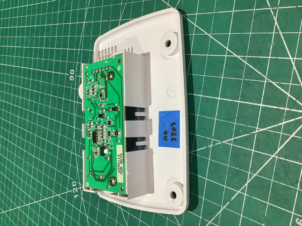 Whirlpool W10757851 4389102 Refrigerator Ice Control Board AZ185317 | AR2507