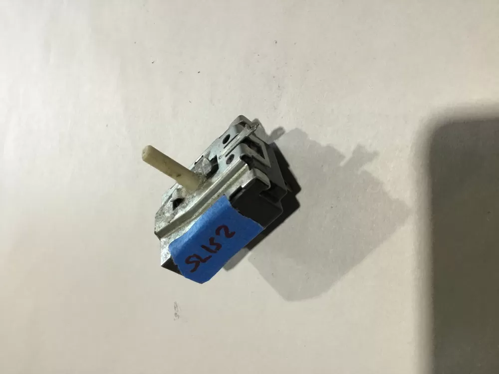 GE ASR2373-204T Washer Water Temperature  Switch AZ102167 | Sl152